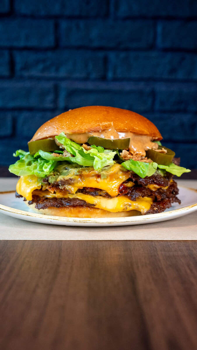 Spicy Smash Burger Factory & Co